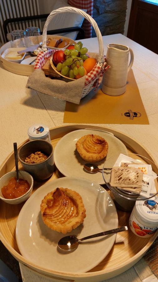 Bed and Breakfast Beb Luca76 Avise Exterior foto